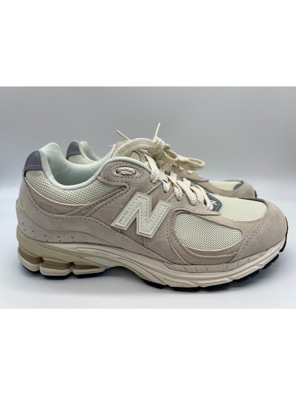 New Balance 2002R Calm Taupe M2002RCC Sneakers Size M6/ W7.5 - Picture 1 of 12